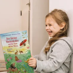 Buch "Der kleine Marienkäfer und die Tiere auf der Wiese", 32 Seiten