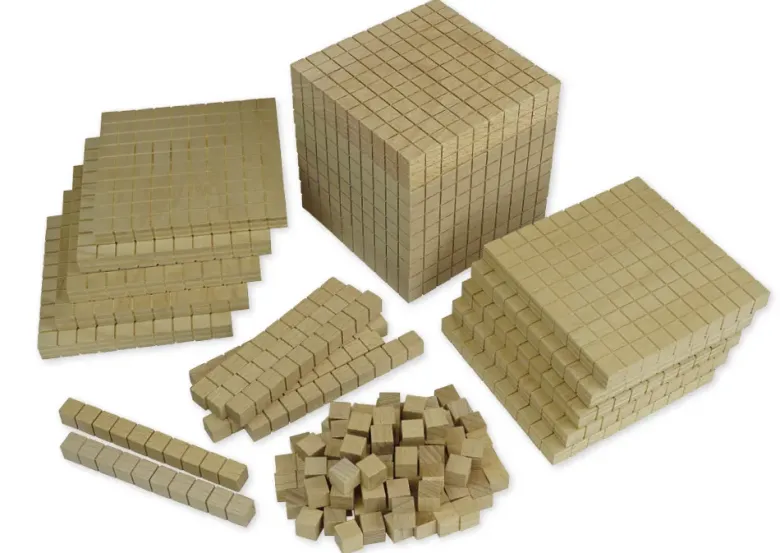 Dienes-Sortiment 121-tlg, aus Holz, Zahlenraum 1.000, in Stapel-Box