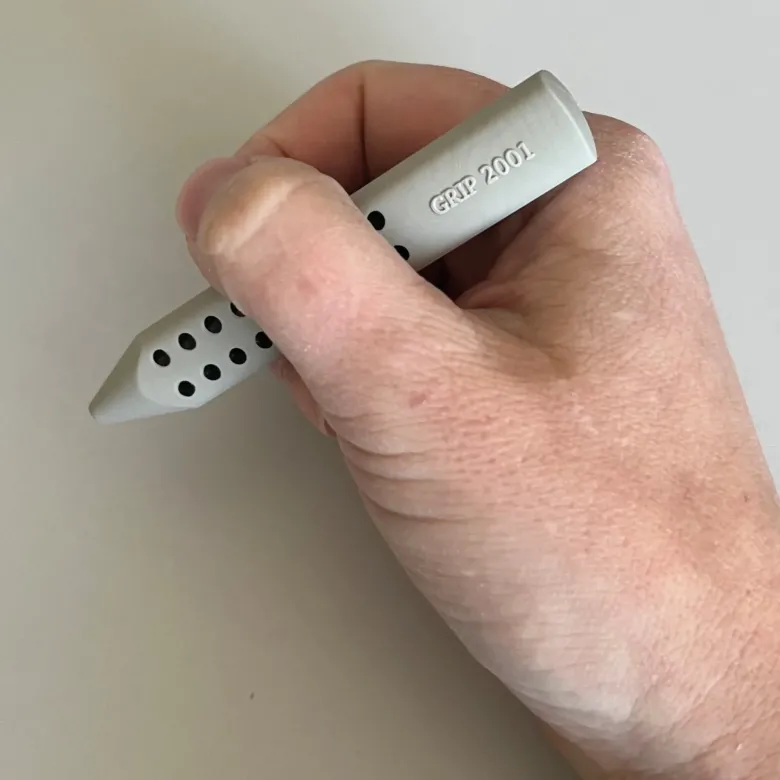 Faber-Castell Grip 2001 Dreikantradierer, grau