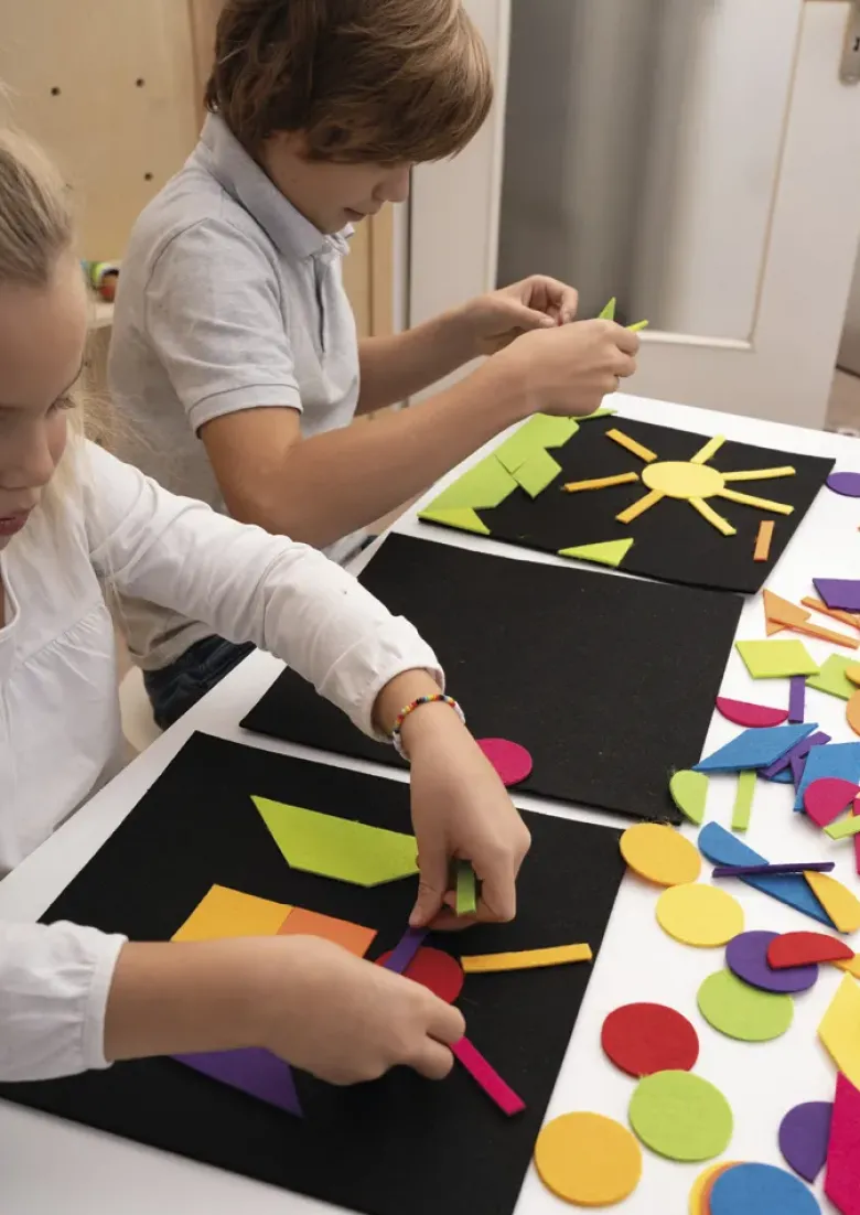 Geometrische Flächen aus Filz, 196-tlg.