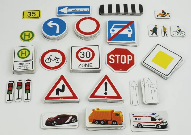 Verkehrs-Komplett-Set, magnetisch, 124-tlg. im Koffer