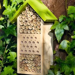 Wildbienen-Hotel, aus Holz